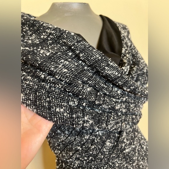 Gracia size small sweater dress with attached interesting Cowel neck/scarf - Picture 4 of 11